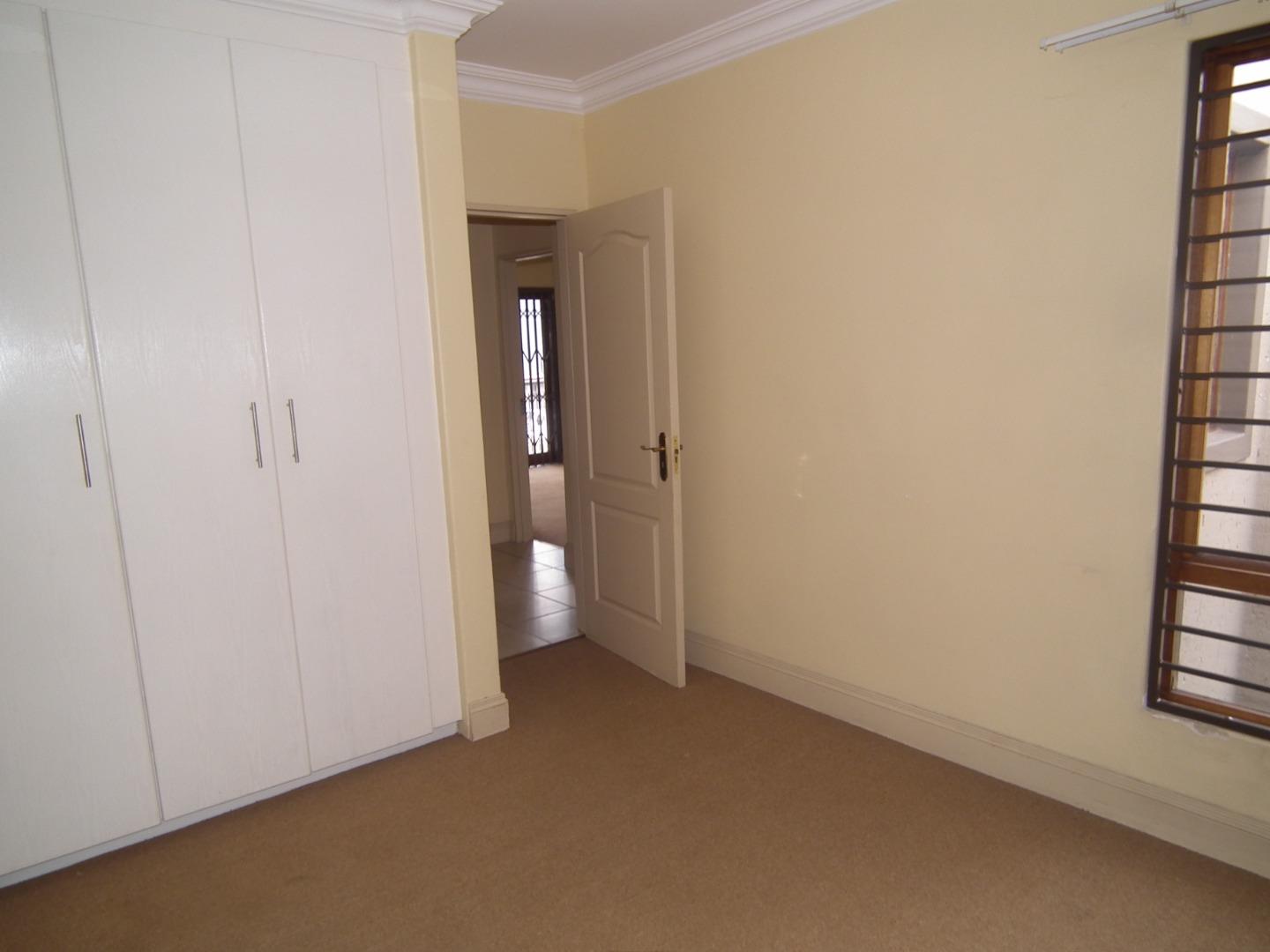 608585_247_Kent_Vacant_009.JPG