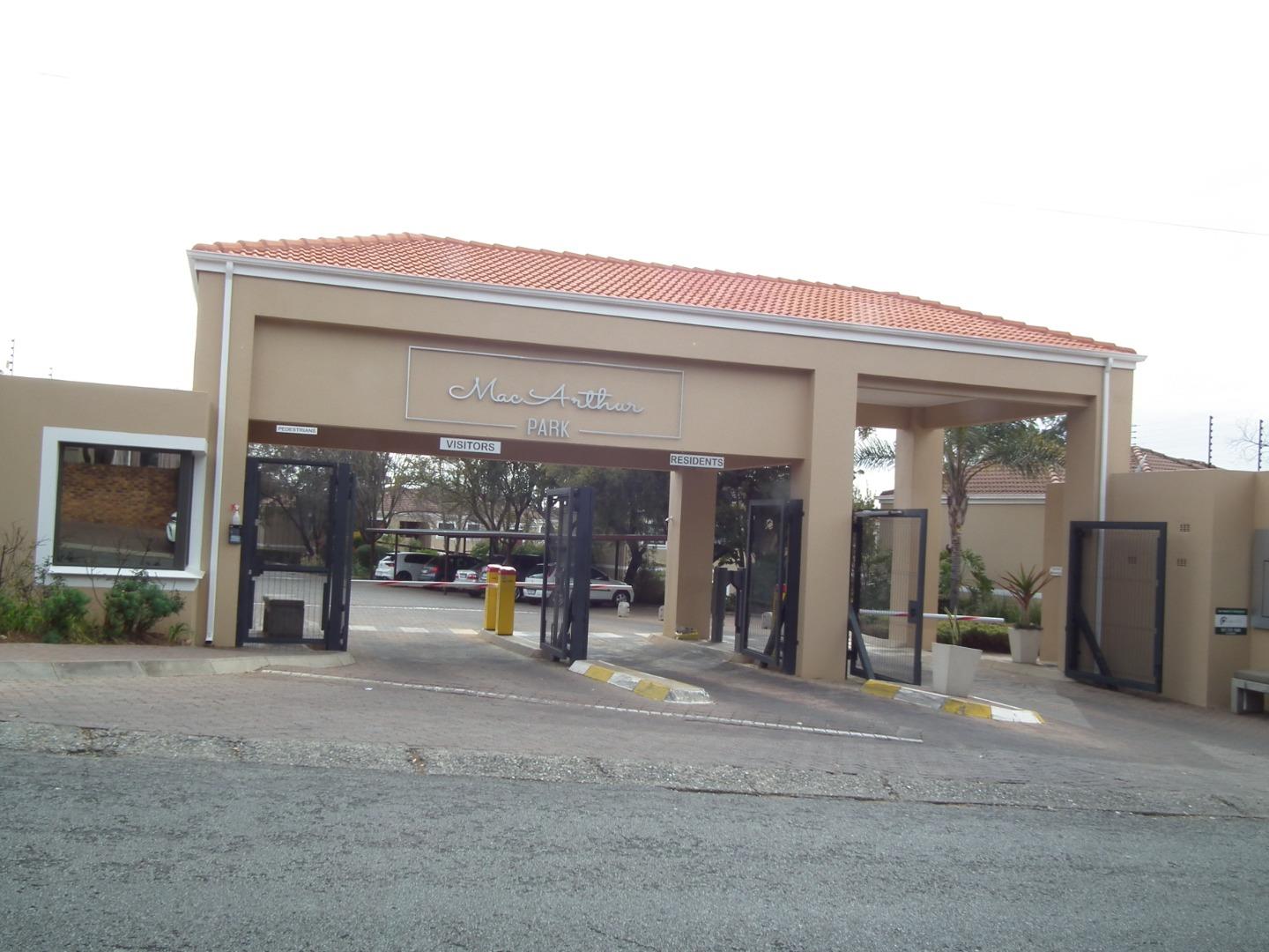 3 Bedroom  Townhouse for Sale in Randburg - Gauteng