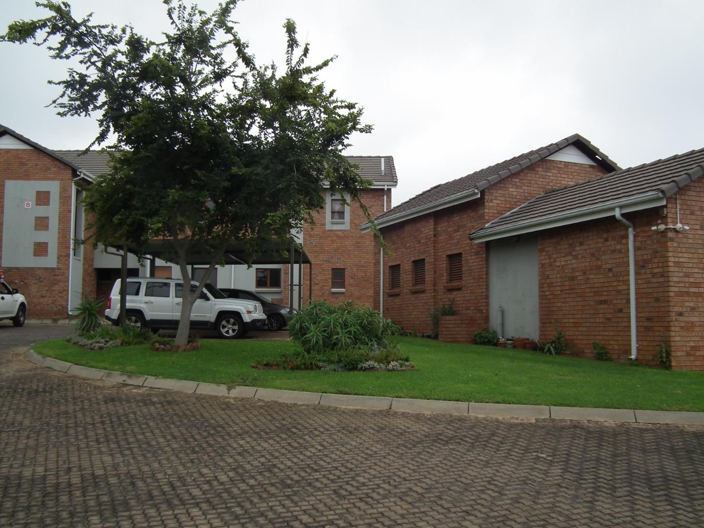 732311_16_Enfield_030.JPG